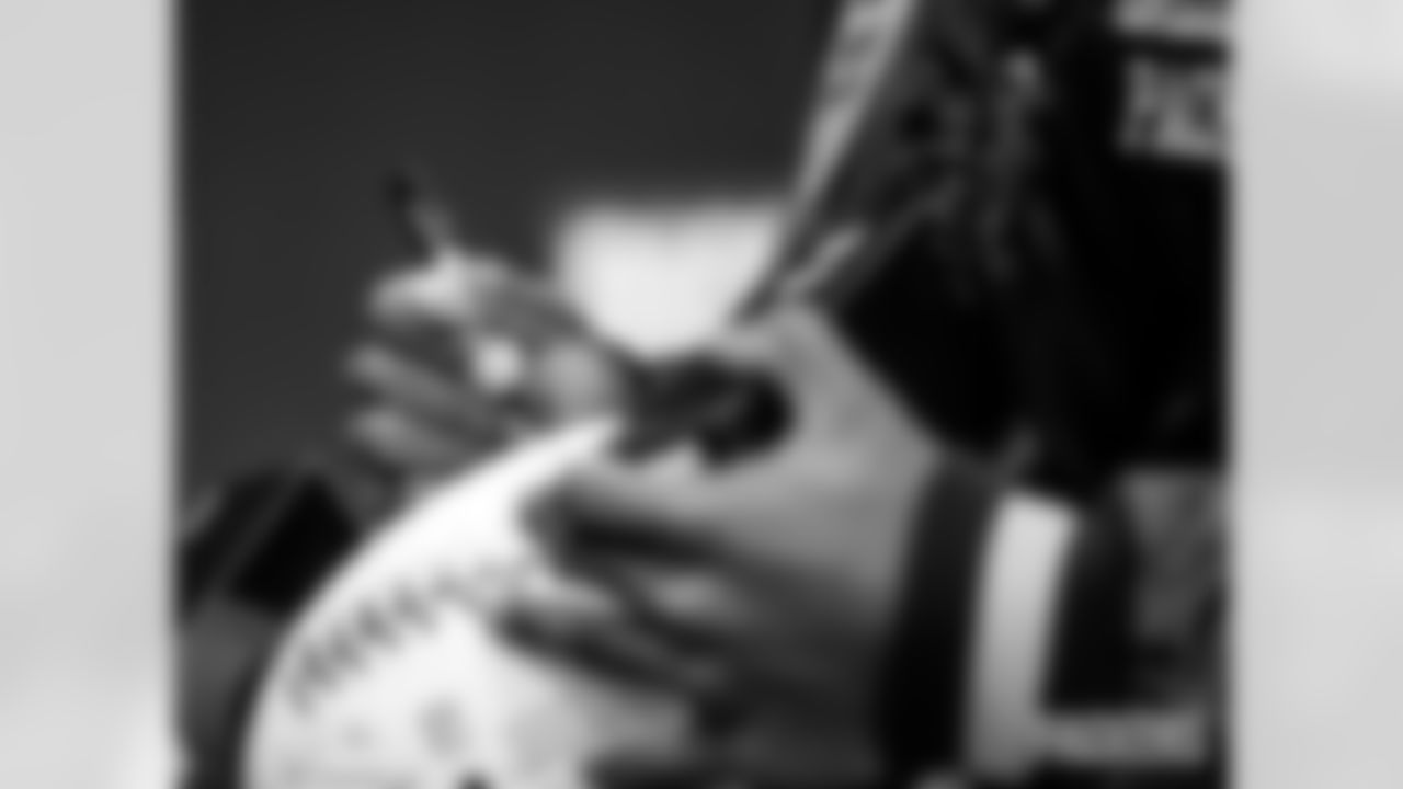 251202_Shop with a Pro_ES_01166