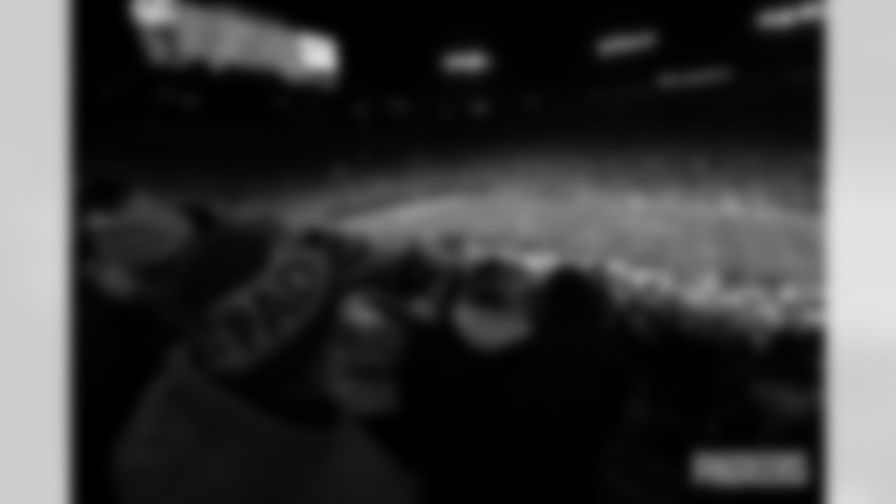 packers-dolphins-fans-B-KB-024