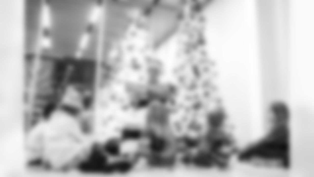 251129_Winter Jubilee Warmup_MM_1392