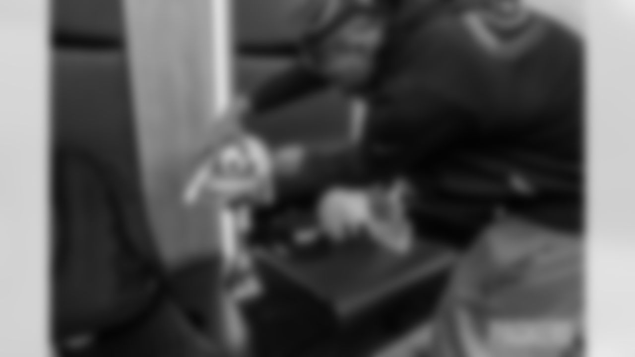 251203_Wicks_Nickelodean_Award-25