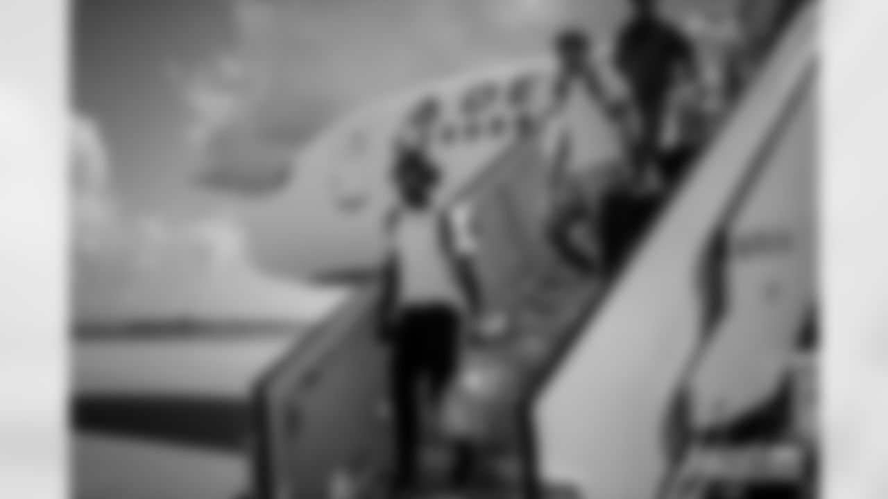 250813-arrive-in-indy-2560-19