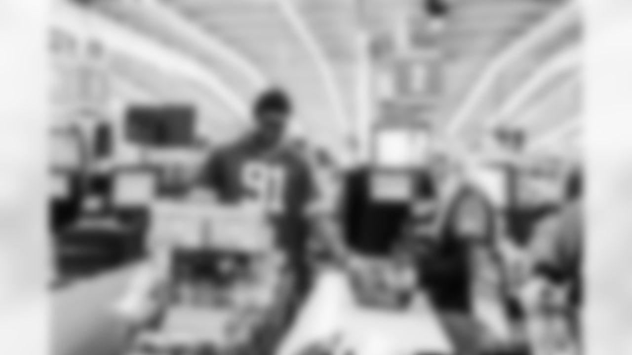 251201_Salvation Army autograph signing_MM_1958