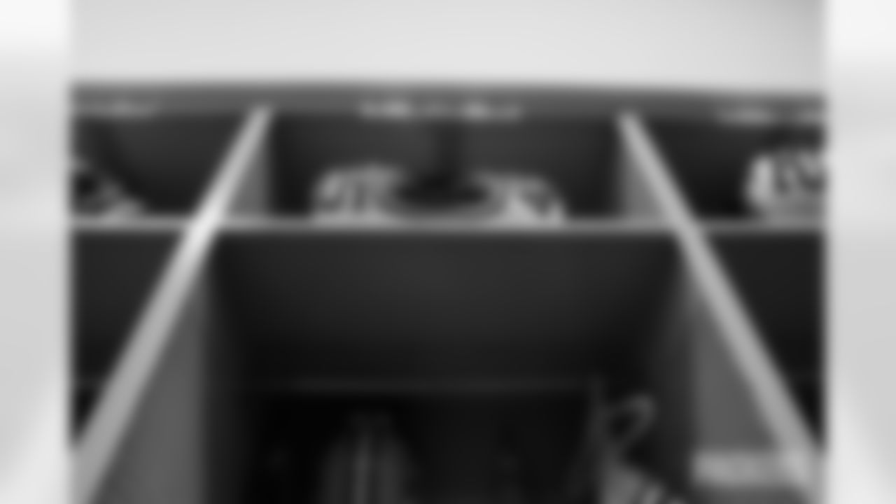 packers-rams-locker-room-A-SH-008