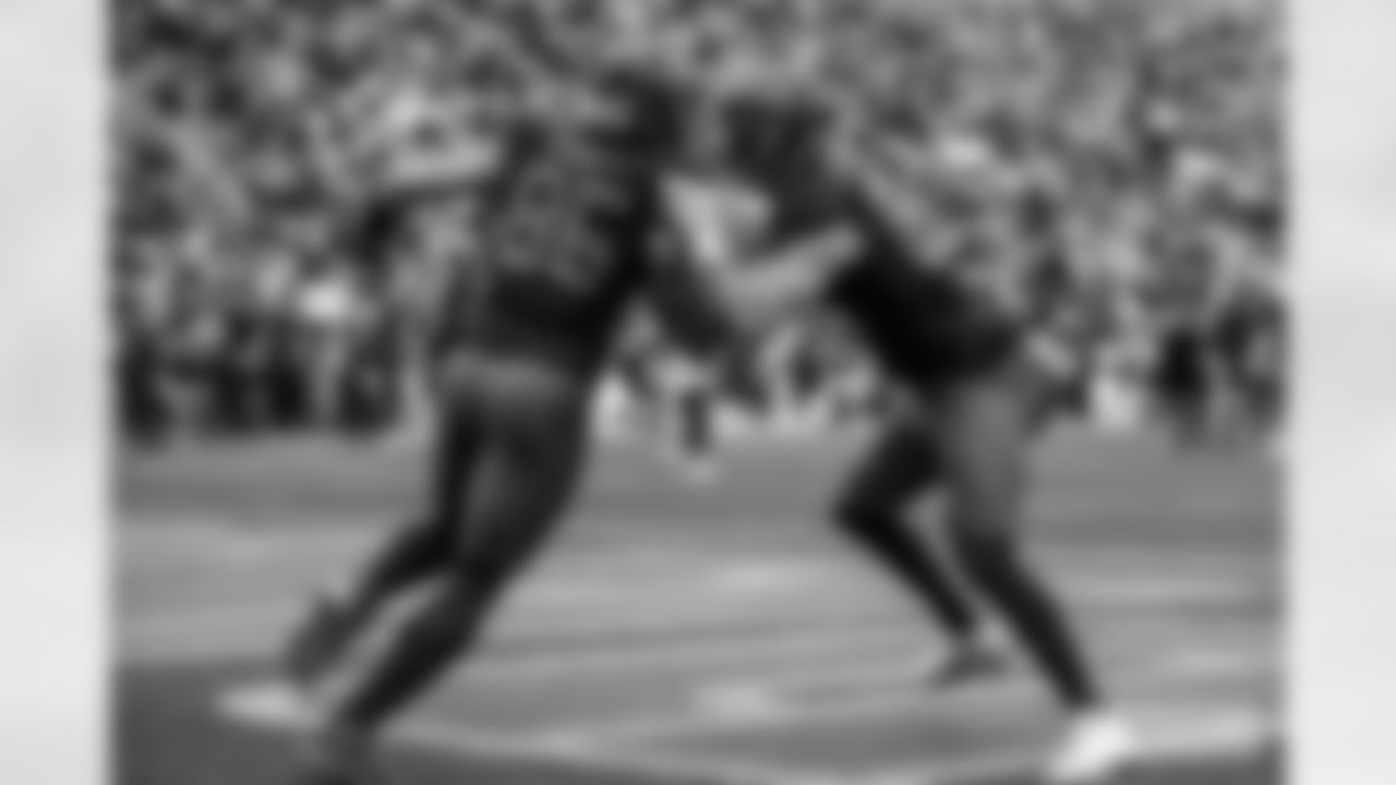 251102_WK9_Packers vs. Panthers_MM_12910