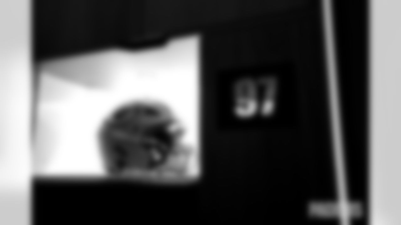 250722-LockerRoom-ES-030