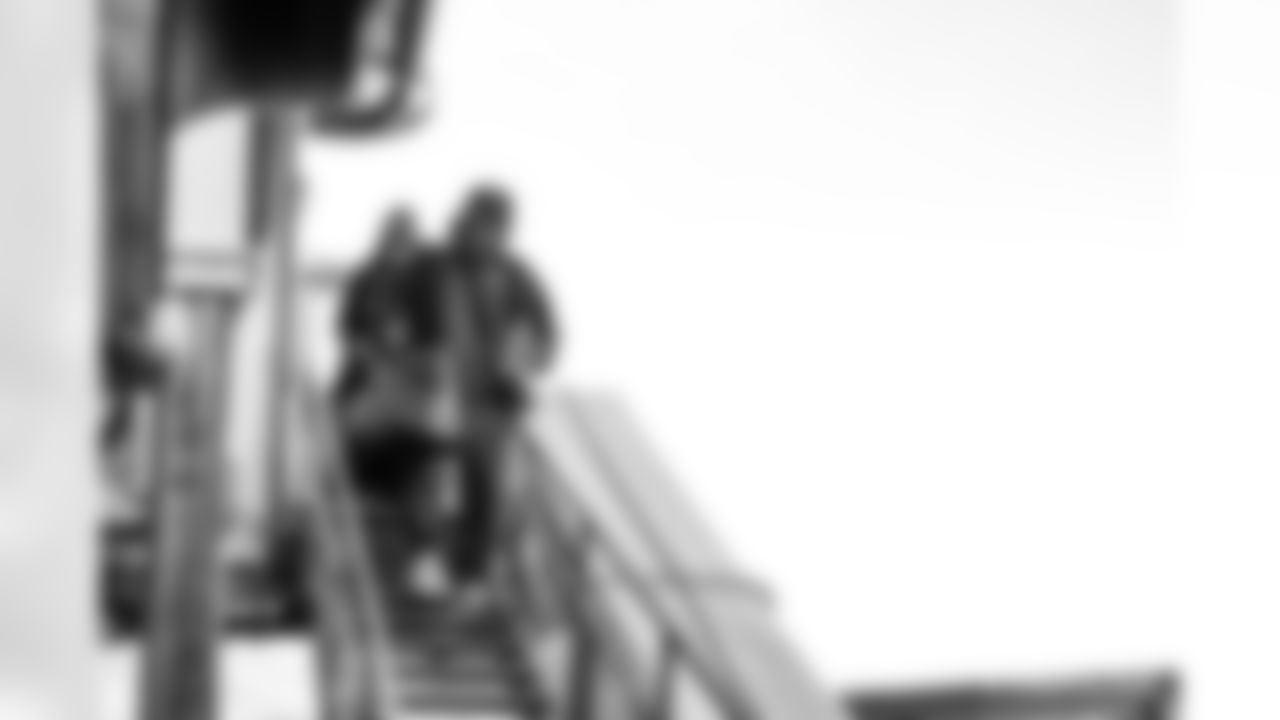 251219_Players arrive in Chicago_MM_0219