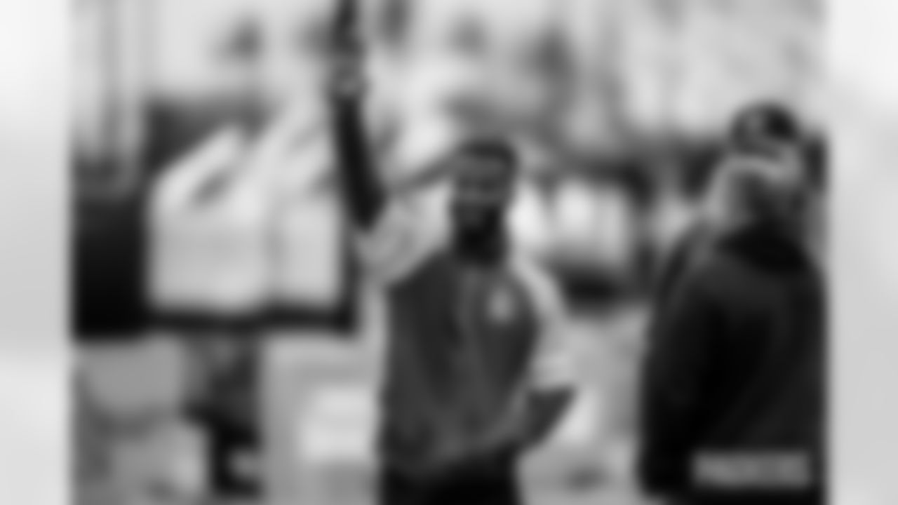 250425-USA-Football-Clinic-A-EP-028