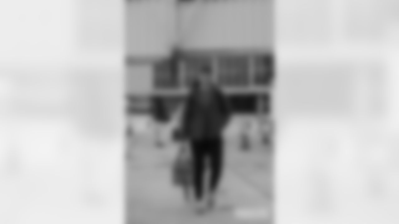 241204-departure-A-LA-006