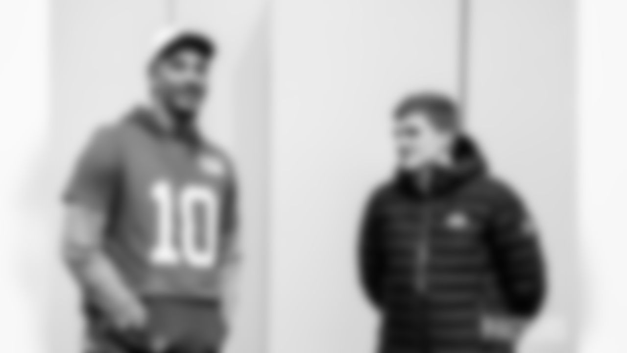 251109_Practice_Make a Wish_ES_00803