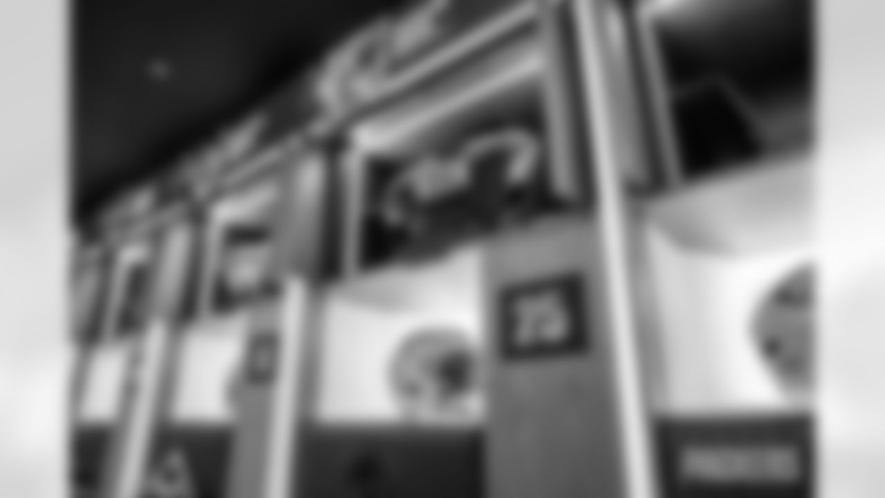 251207_Locker_Room_Equipment-28