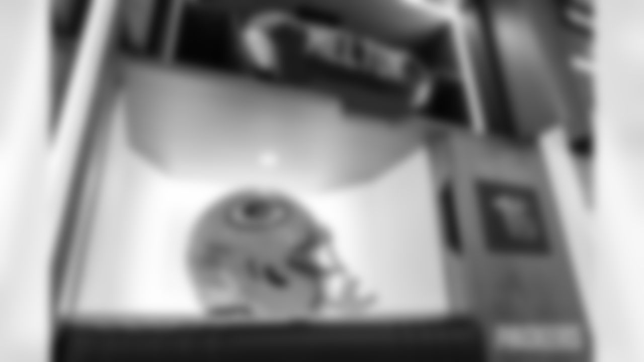 251123_WK12_LOCKER_ROOM_EQUIPMENT-44