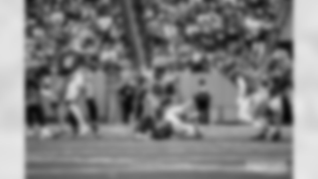 packers-titans-game-B-EP-027