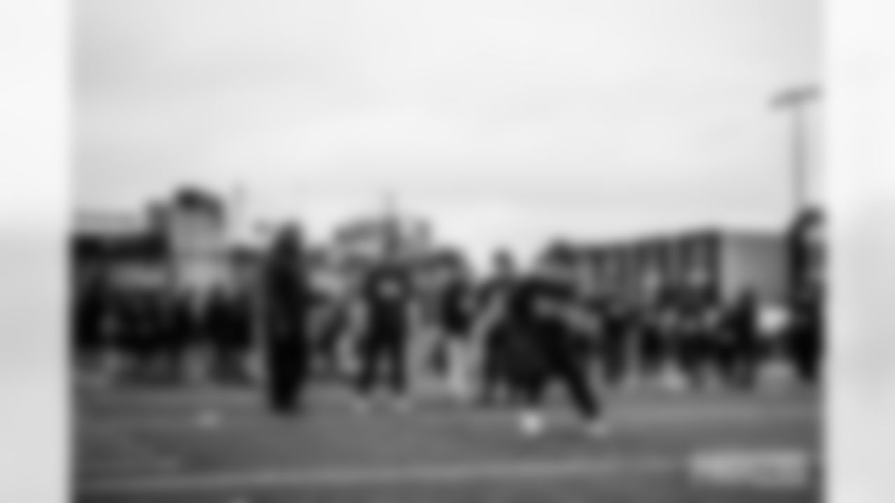 250425-USA-Football-Clinic-A-EP-005
