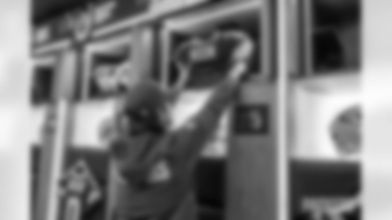 251207_Locker_Room_Equipment-18