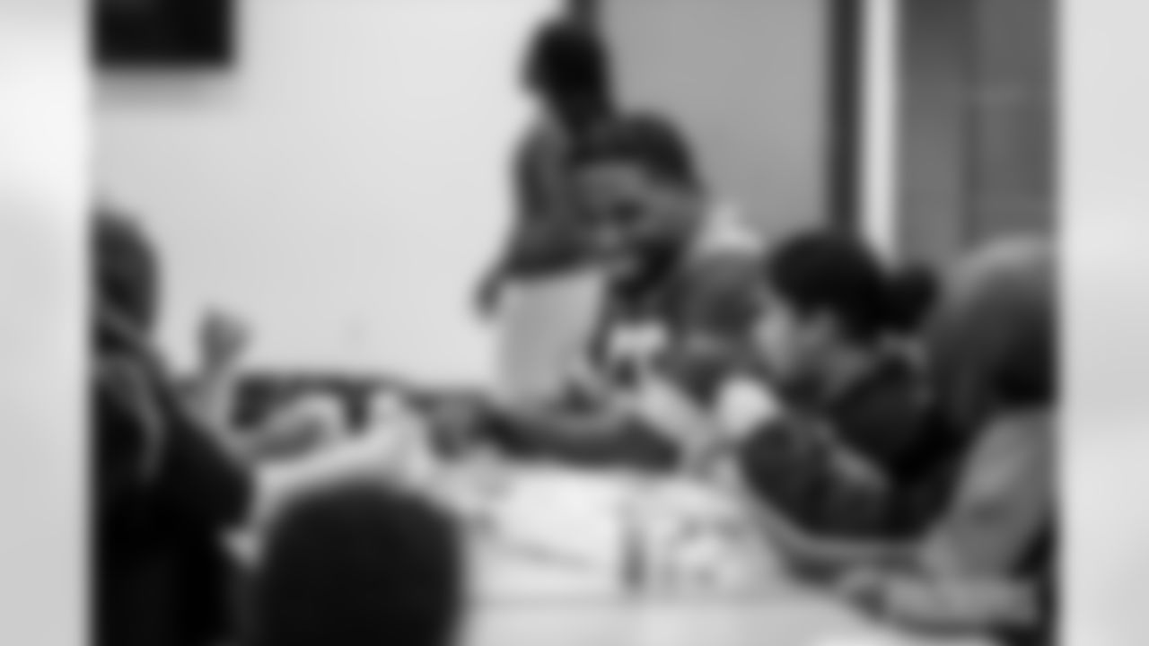 251222_Edgerrin Cooper Toy Drive_MM_0175