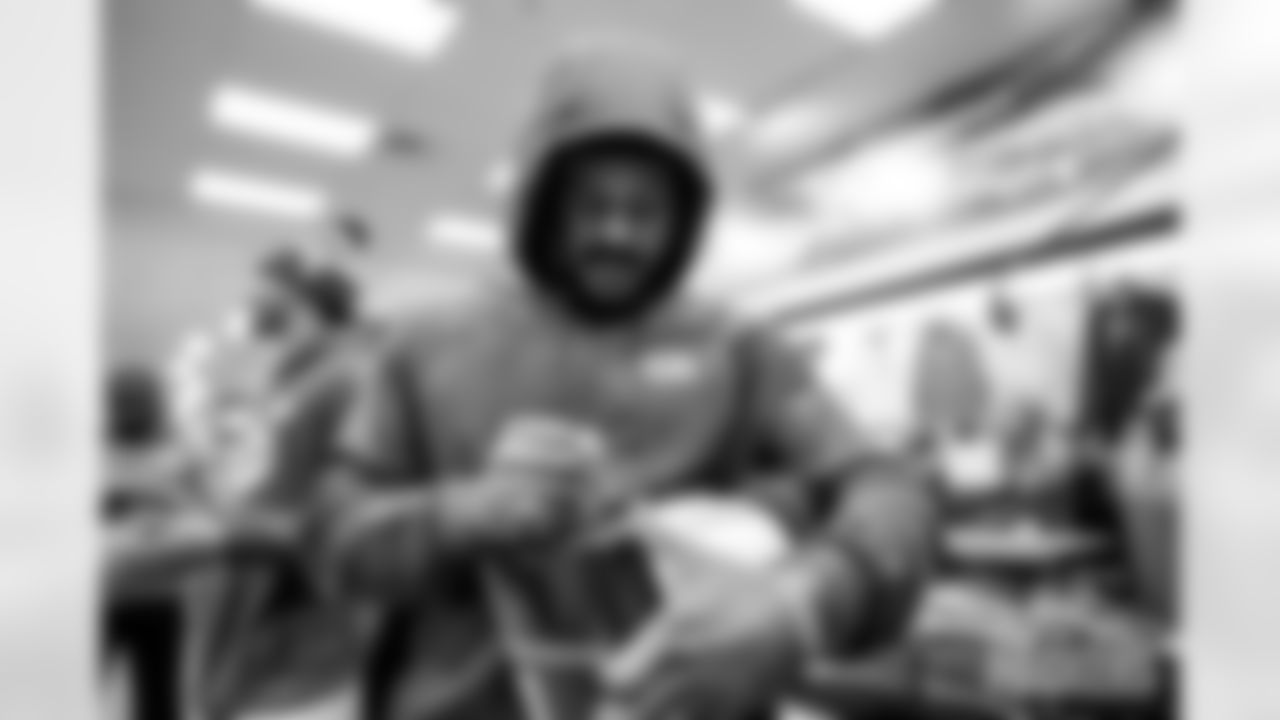 251202_Shop with a Pro_ES_02078