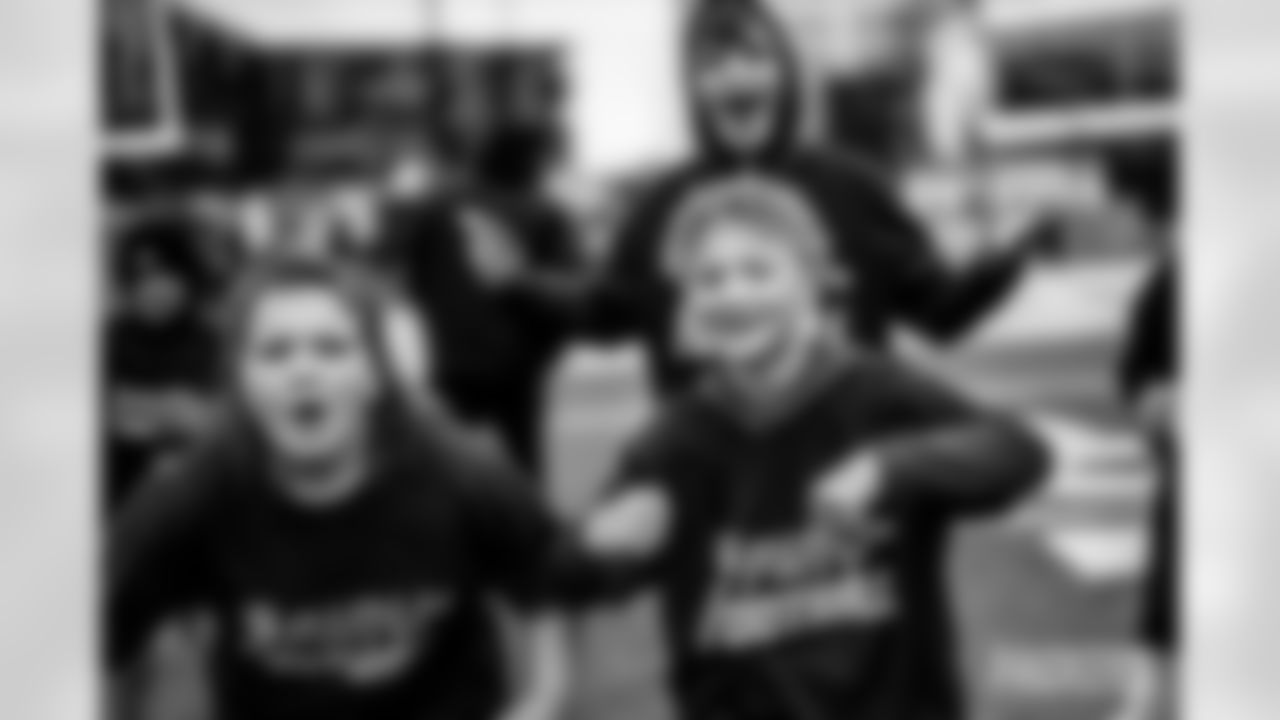 250425-USA-Football-Clinic-A-EP-018