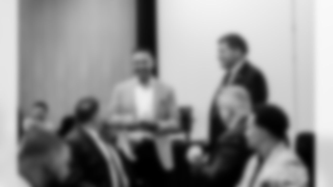 250424-Draft-Room-A-ES-006