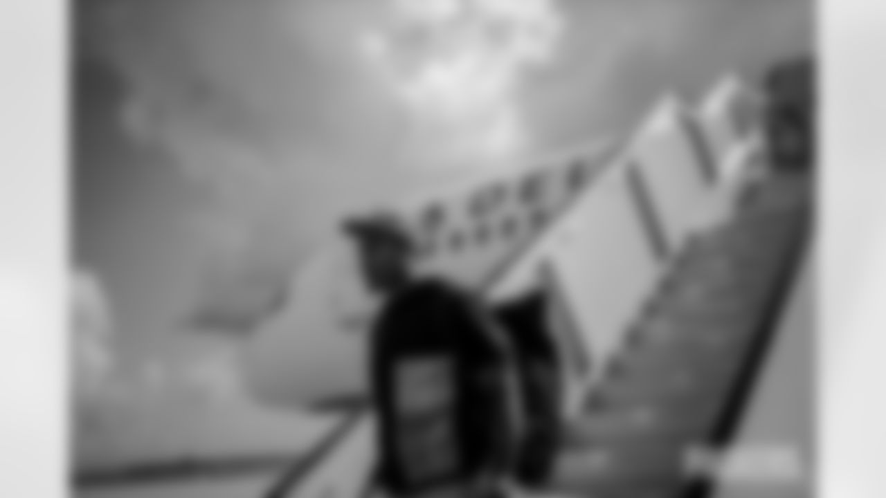 250813-arrive-in-indy-2560-30