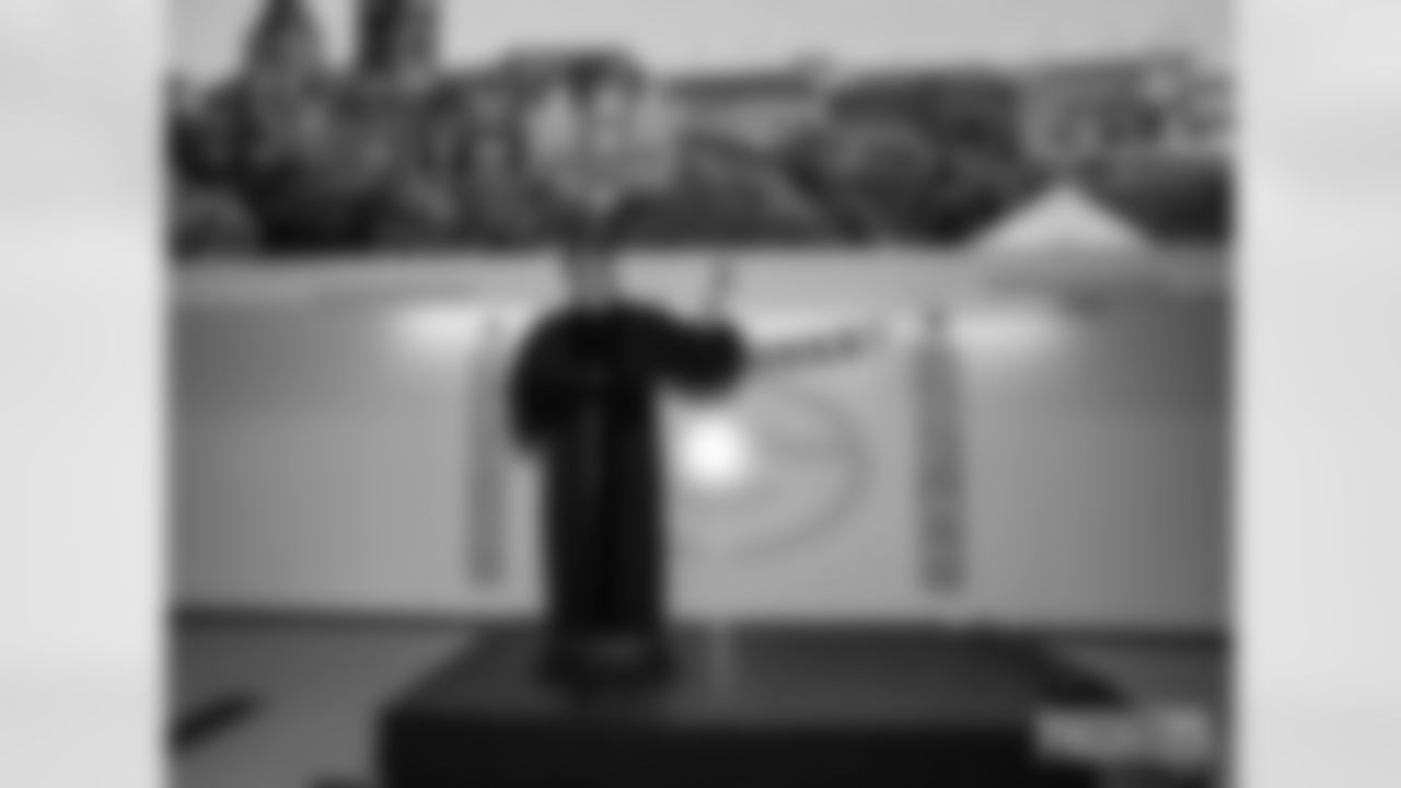 250809-wooden-grad-gallery-2560-4