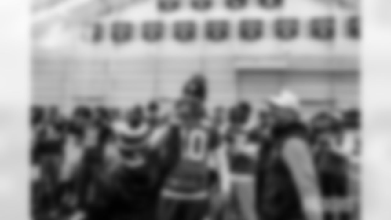 251226_Make a Wish at Practice_MM_0255