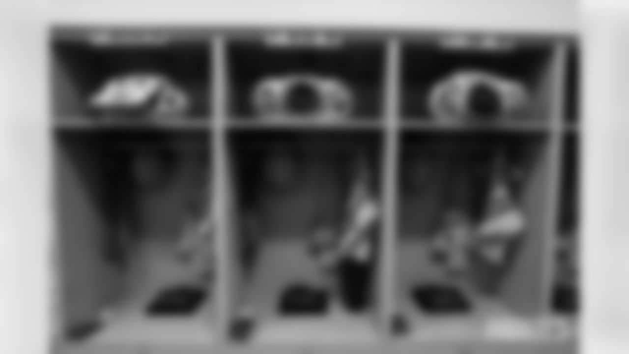packers-rams-locker-room-A-SH-007