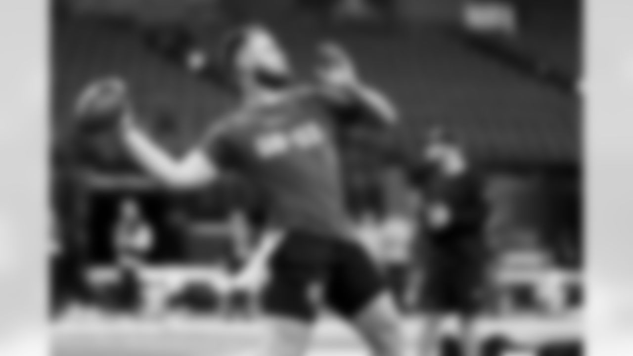 Kentucky quarterback Devin Leary participates in a drill during the 2024 NFL Scouting Combine on Saturday, March 2, 2024 in Indianapolis, Indiana.