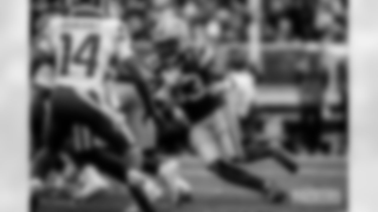 packers-rams-final-batch-1-siegle039
