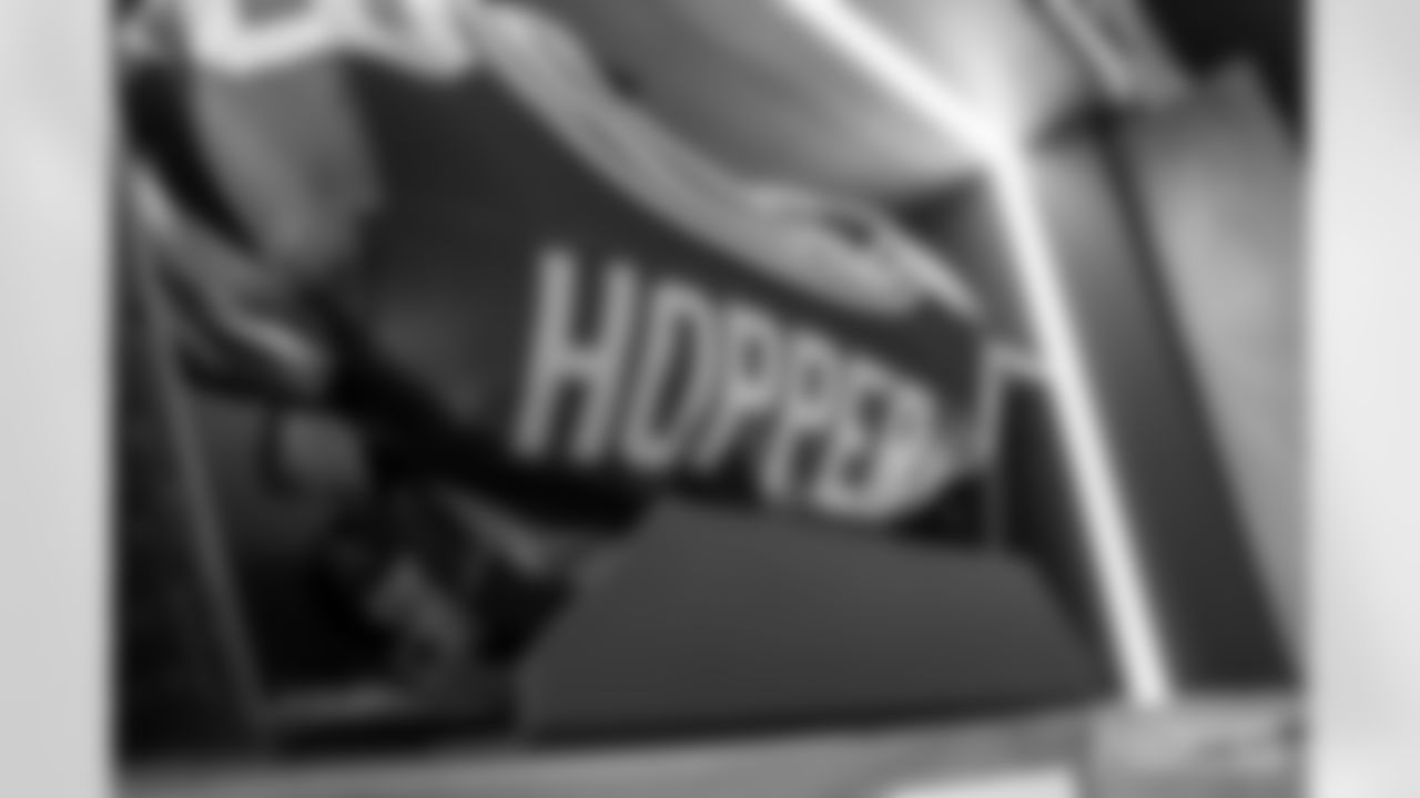 251227_Locker_Room_Equipment-38