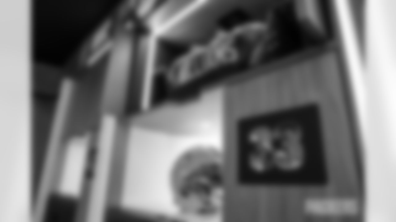 251123_WK12_LOCKER_ROOM_EQUIPMENT-41