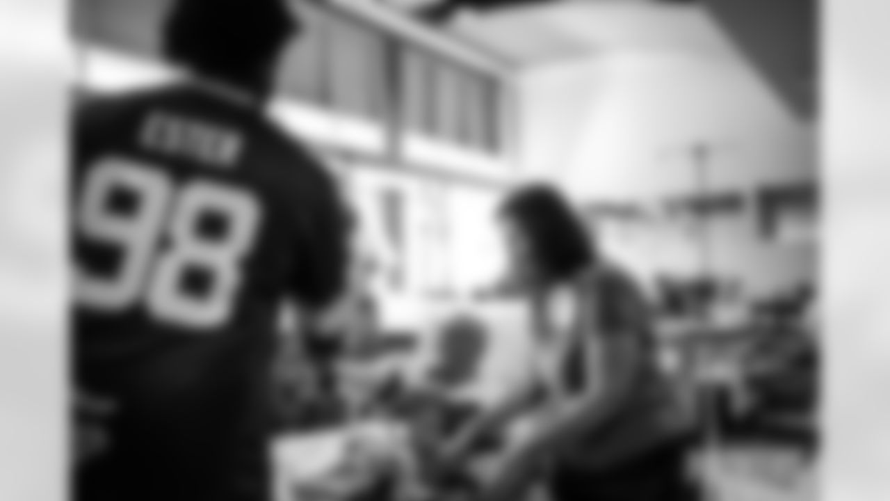 250916_Packers vs Cancer Bellin Clinic Visit_MM_0975