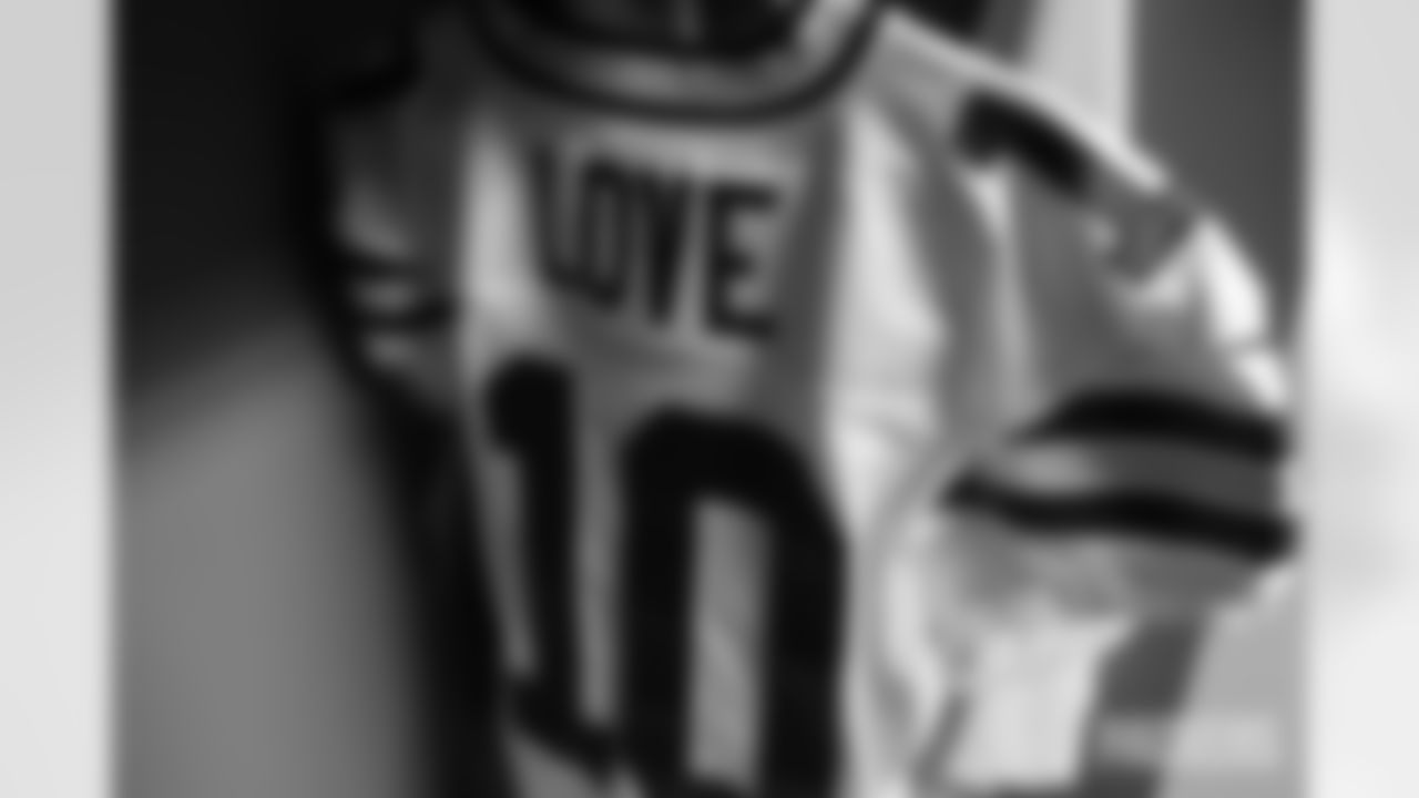 240120-locker-room-photos-batch-1-hudy04