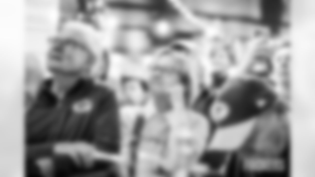 251213_Packers Everywhere Denver Pep Rally_MM_0083