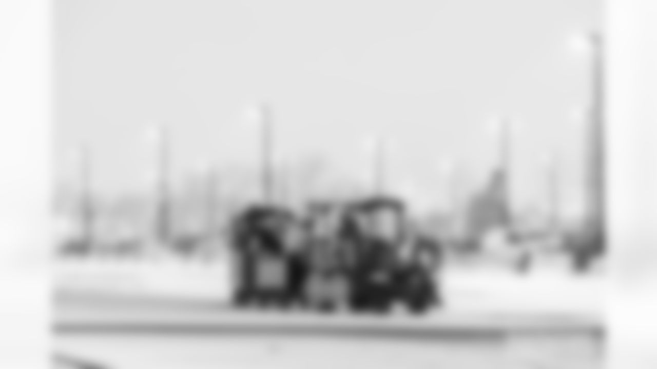 251129_Winter Jubilee Warmup_MM_1246