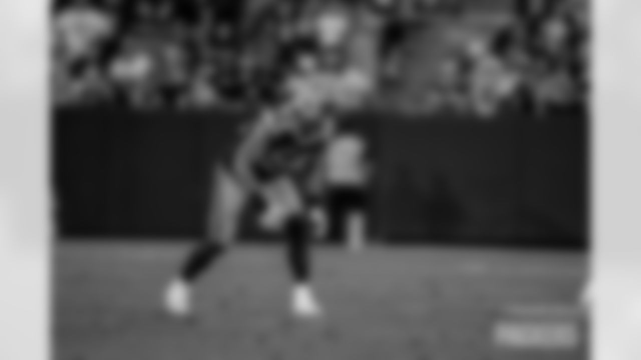 54 - LB Kristian Welch