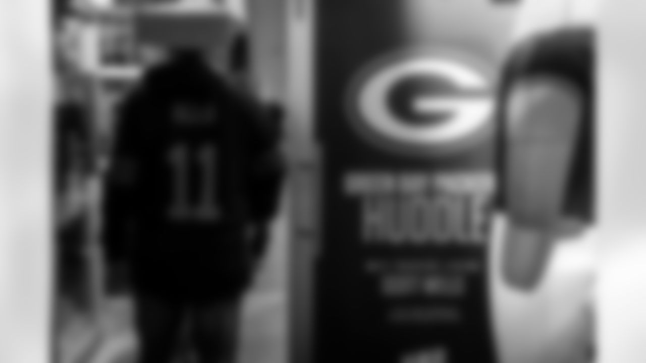 SNAPSI.CO.UK_UK GB PACKERS HUDDLE-77