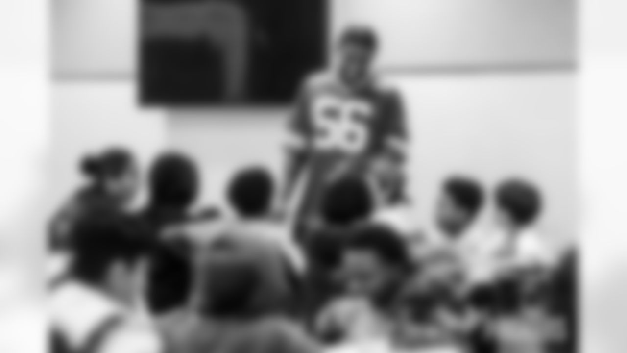 251222_Edgerrin Cooper Toy Drive_MM_0173