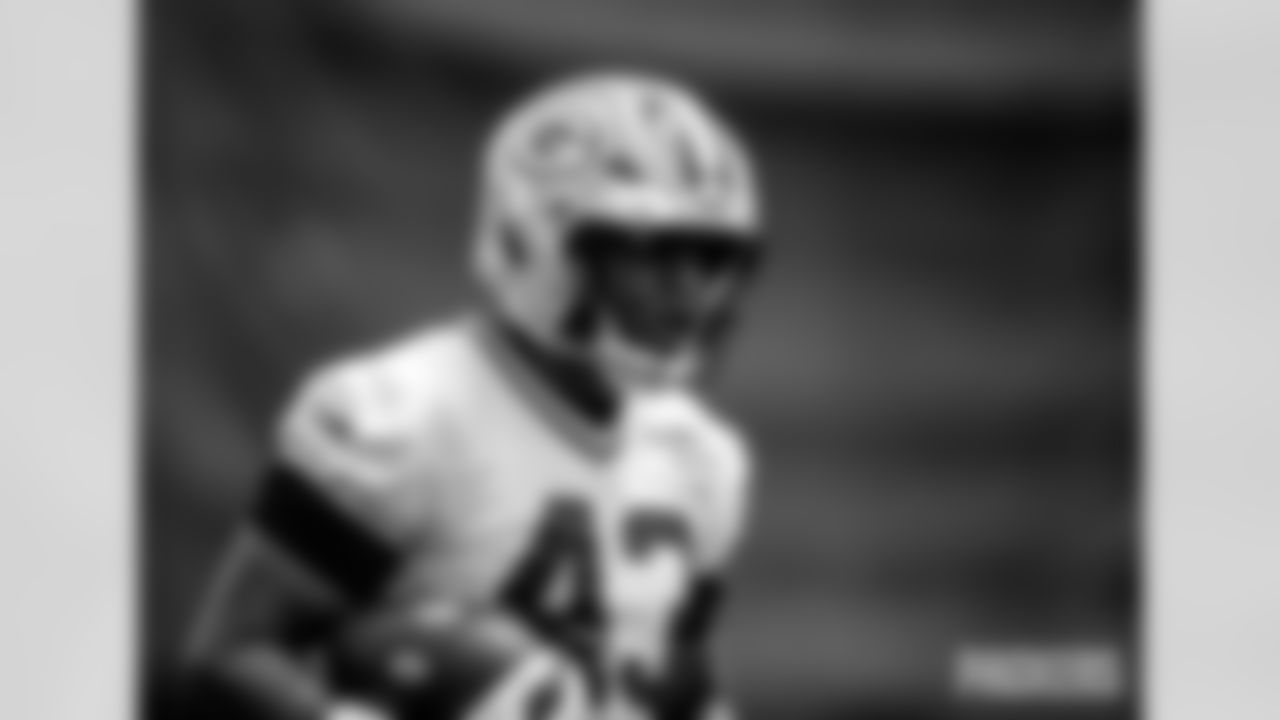 TE Johnny Lumpkin