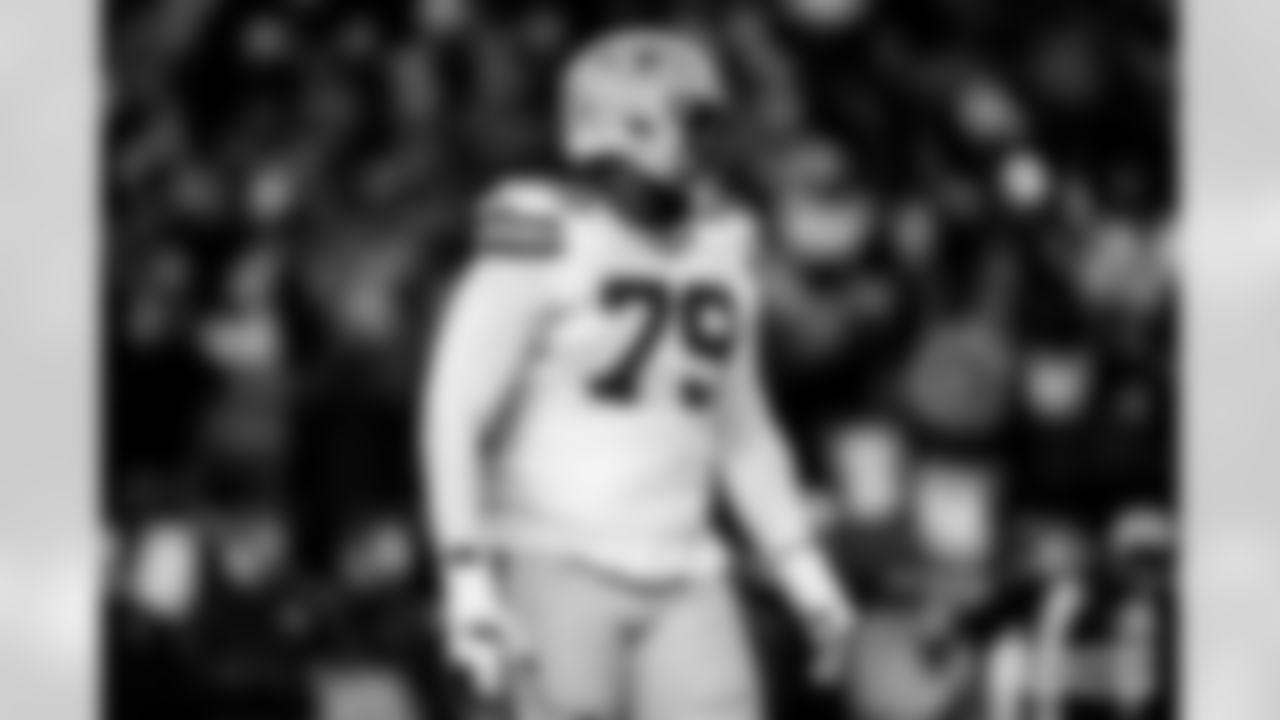 T Travis Glover