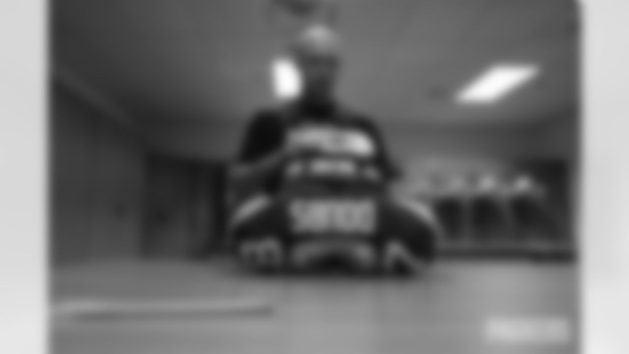 250907-locker-room-017