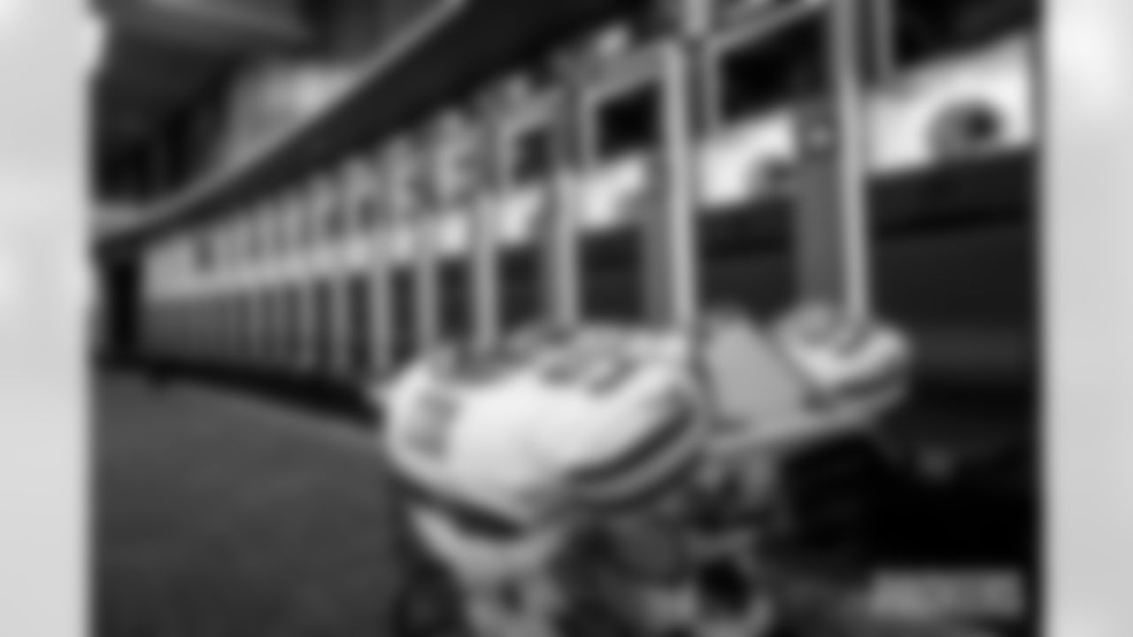 250823-locker-room-bobber-001