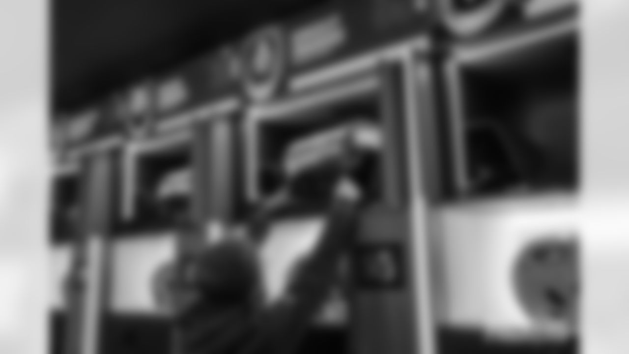 251123_WK12_LOCKER_ROOM_EQUIPMENT-19