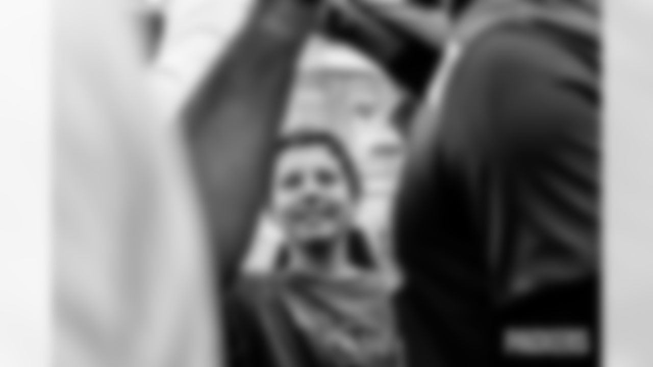 251101_Make a Wish at Practice_ES_02471