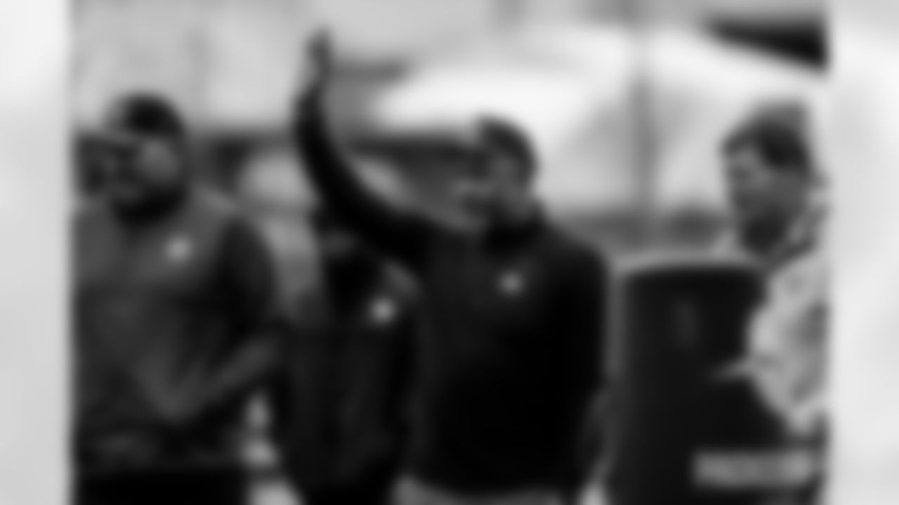 250425-USA-Football-Clinic-A-EP-029