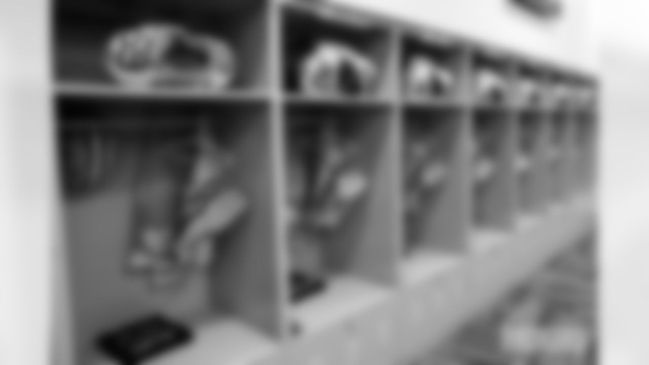 packers-rams-locker-room-A-SH-009