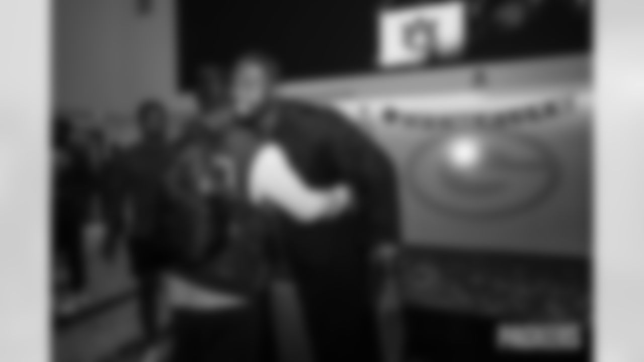 250809-wooden-grad-gallery-2560-21