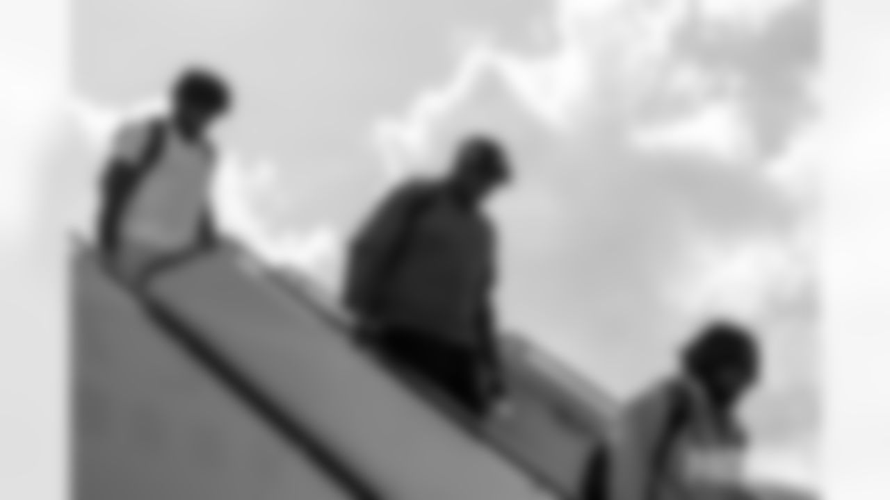 250813_Players-arrive-in-Indy_MM_00026