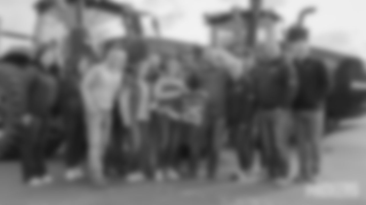 Packer FamilyStill 2025-10-29 140511_1.26.1__PB_Enhanced