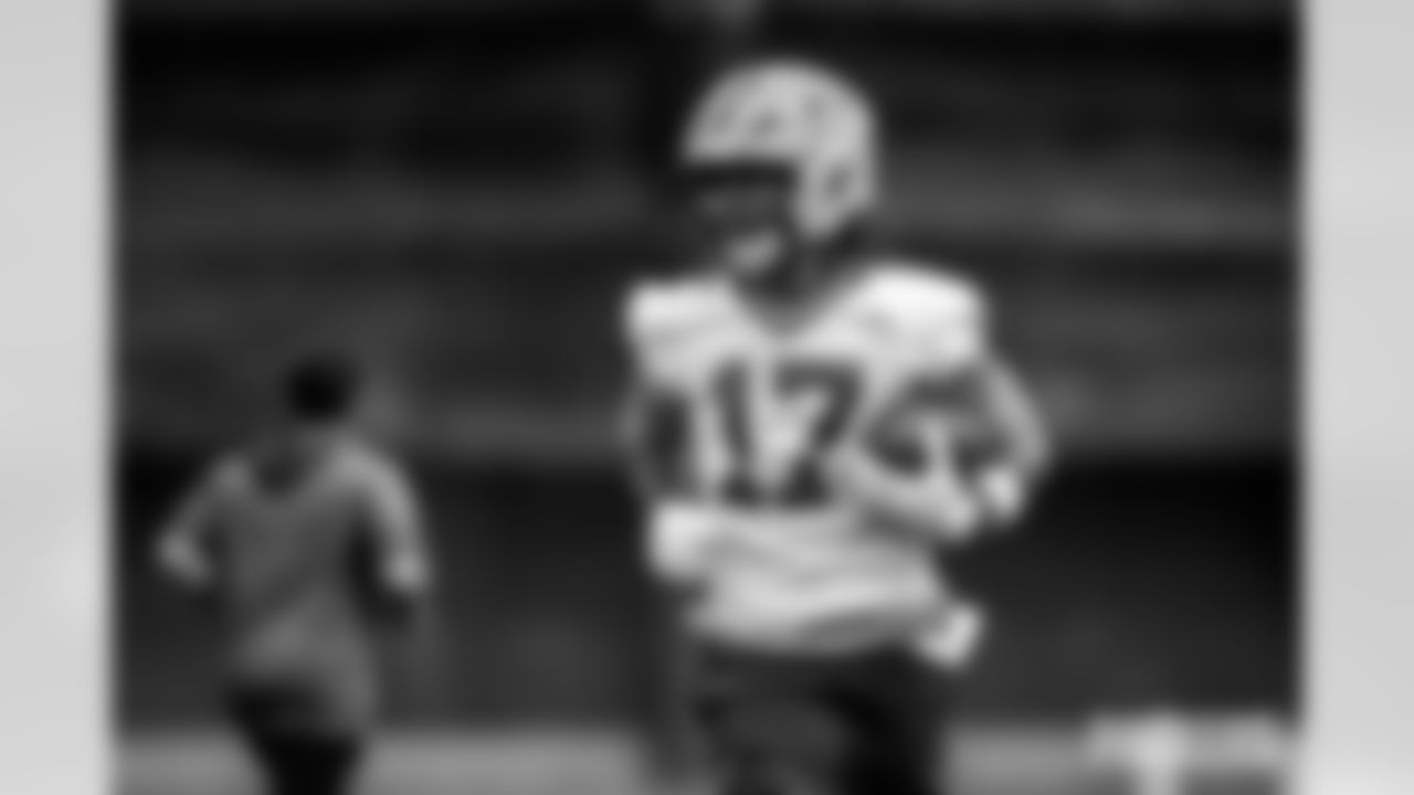 WR Sam Brown Jr.