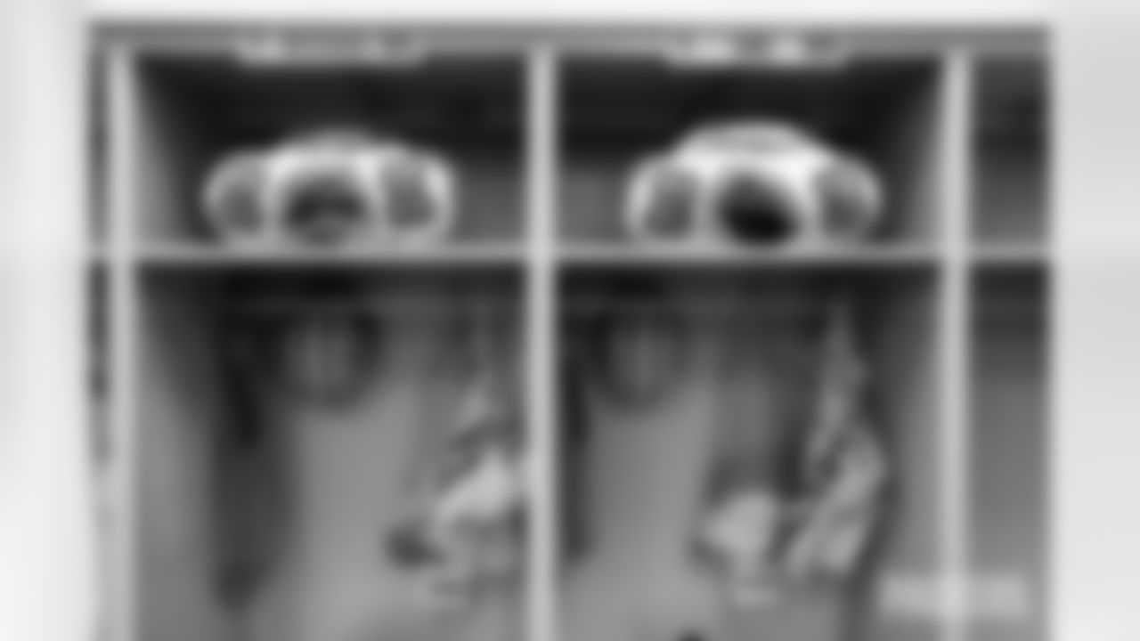 packers-rams-locker-room-A-SH-001